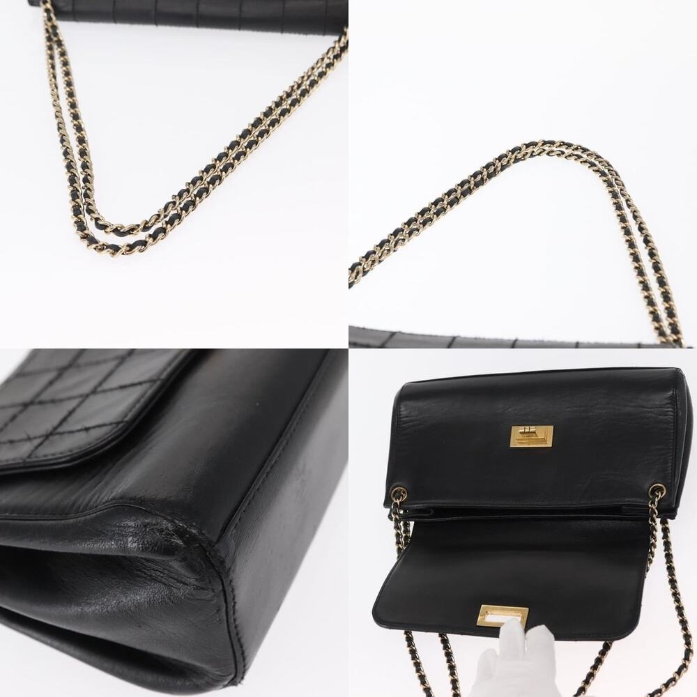 Chanel Choco Bar Chain Shoulder Bag - Picture 4 of 7